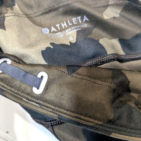 Athleta Lightening Camo 7/8 Tight Size Small Reflective Running - Picture 7 of 8